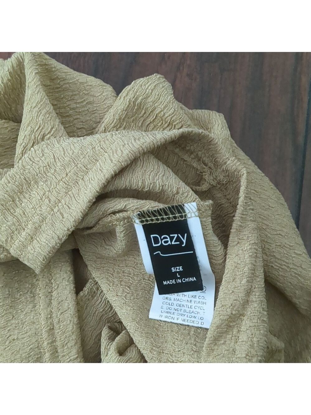 Dazy Tops - Picture 3 of 4